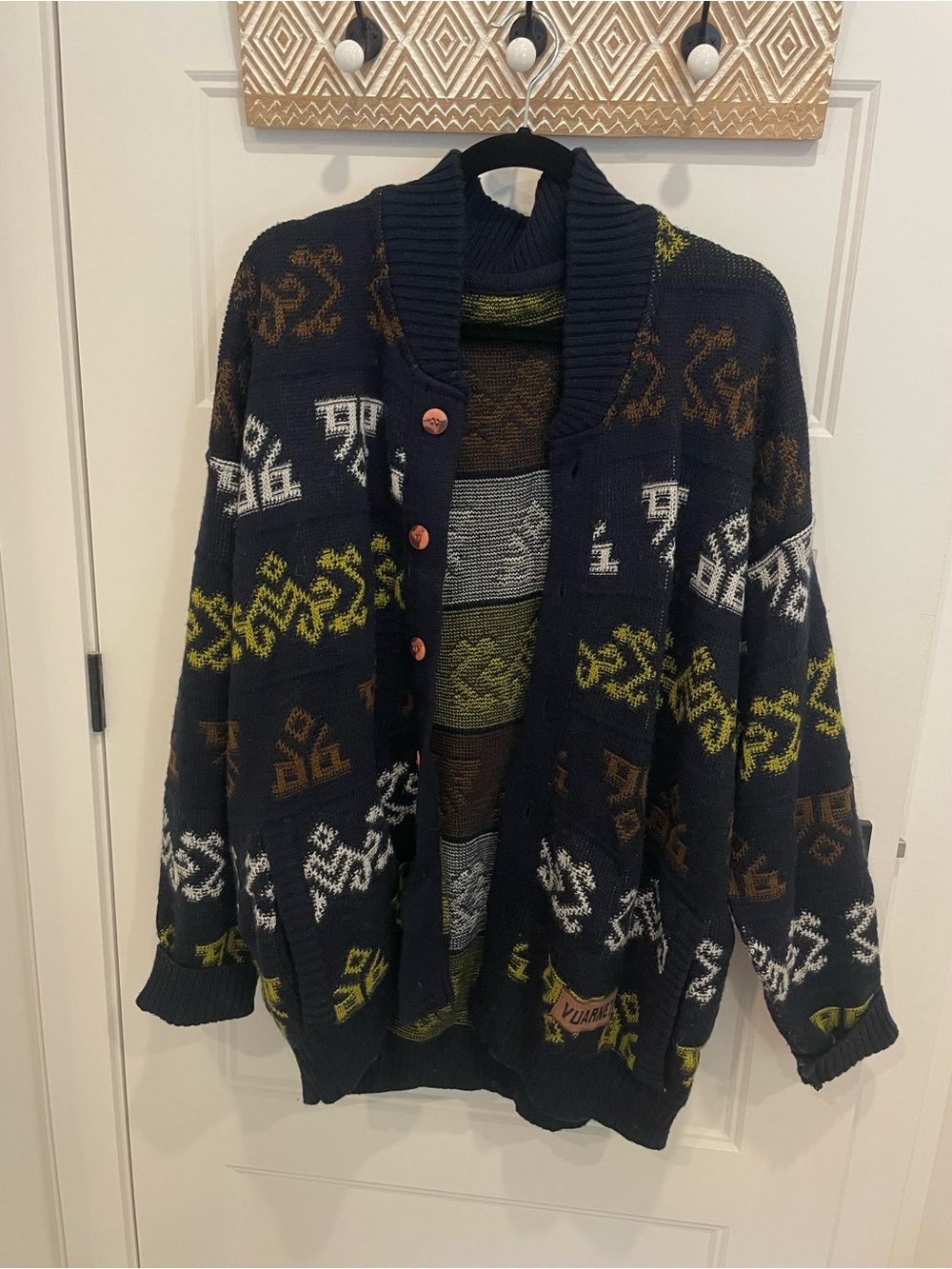 Vintage fall/winter Navy Patterned Knit Cardigan Sweater - Navy/Green/White